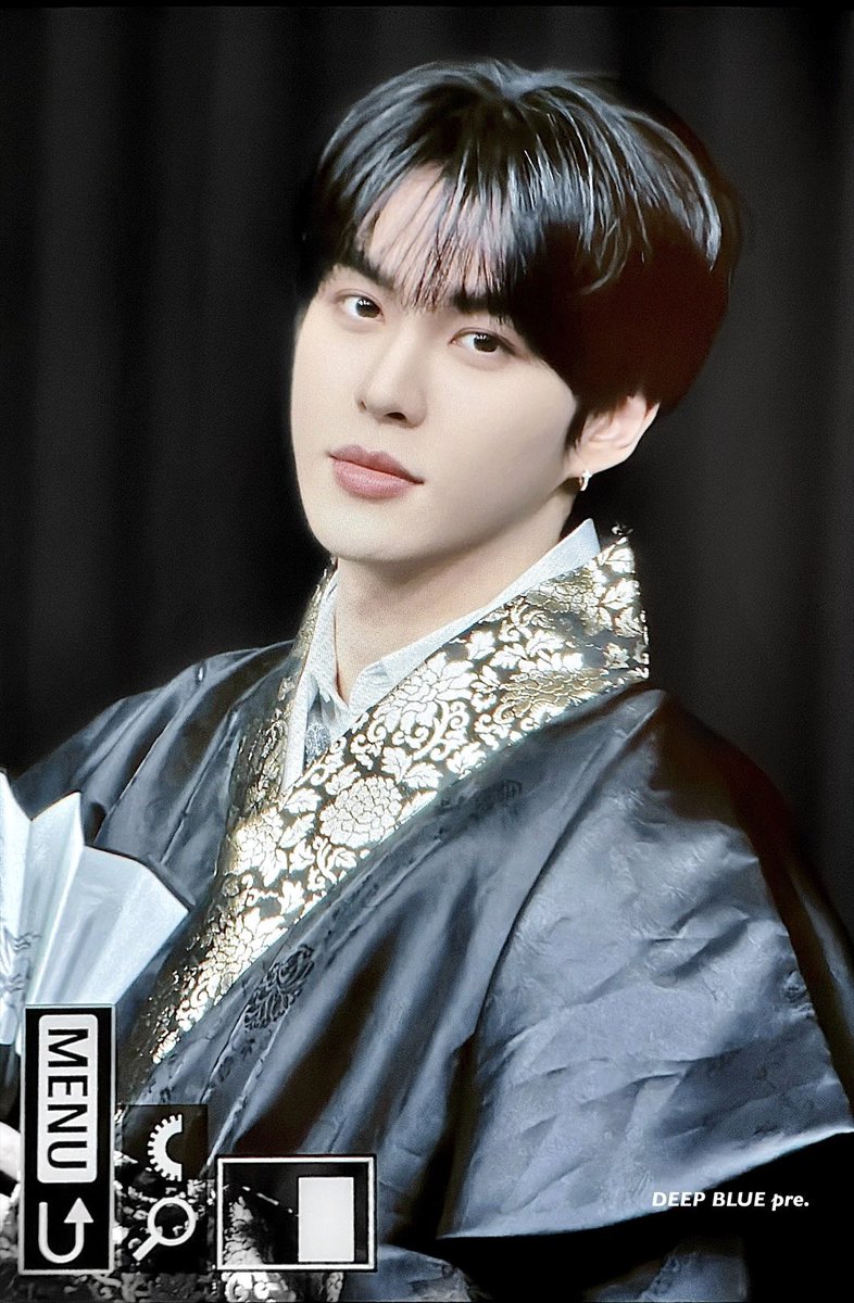 DeepBlue_0204's tweet photo. 261008
도령님..🥺

#아민 #이펙스 #EPEX #AMIN https://t.co/CCVjuz384C