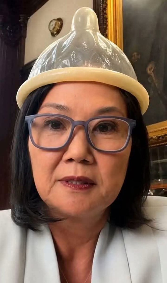 Mil3sierra's tweet photo. @alvarezrodrich @petrogustavo Y esto ? Jaja ahí si arruga 🤣🤣🤣 convenido y sobon https://t.co/PJV7MqupRV