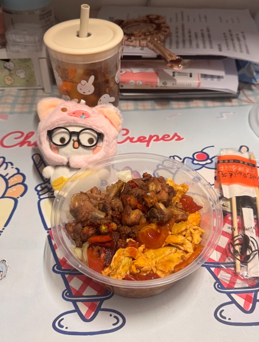Mohinnargis's tweet photo. 谁家大好人现在才吃午饭，饿鼠算了～ https://t.co/8HwaKG9rXN