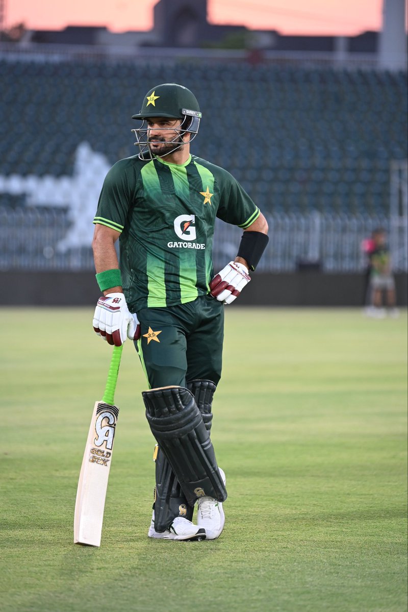 Saadisayz's tweet photo. 🚨 🇵🇰 vs  🇱🇰  THE STAGE IS SET!

Rawalpindi is ready as the Pakistan-Sri Lanka T20I series kicks off today! 🏏

Sahibzada Farhan will captain Pakistan on home soil for the first time, marking a new chapter in his leadership journey.

Can Pakistan start with a win?

#PAKvSL https://t.co/huruuHncQy