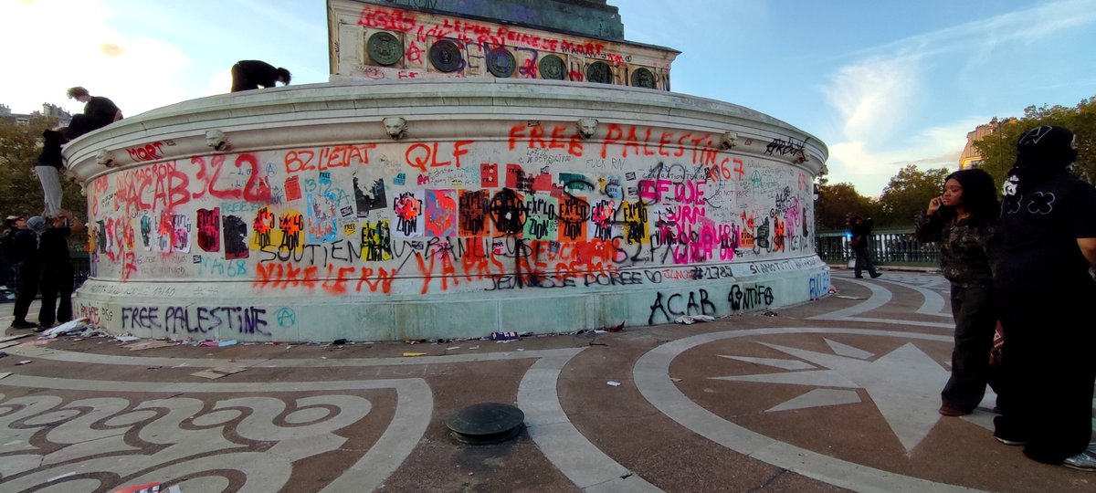 TheReganAngle's tweet photo. 🟡Bastille : La tour de PISA 👀 https://t.co/pY4sF0fMJN