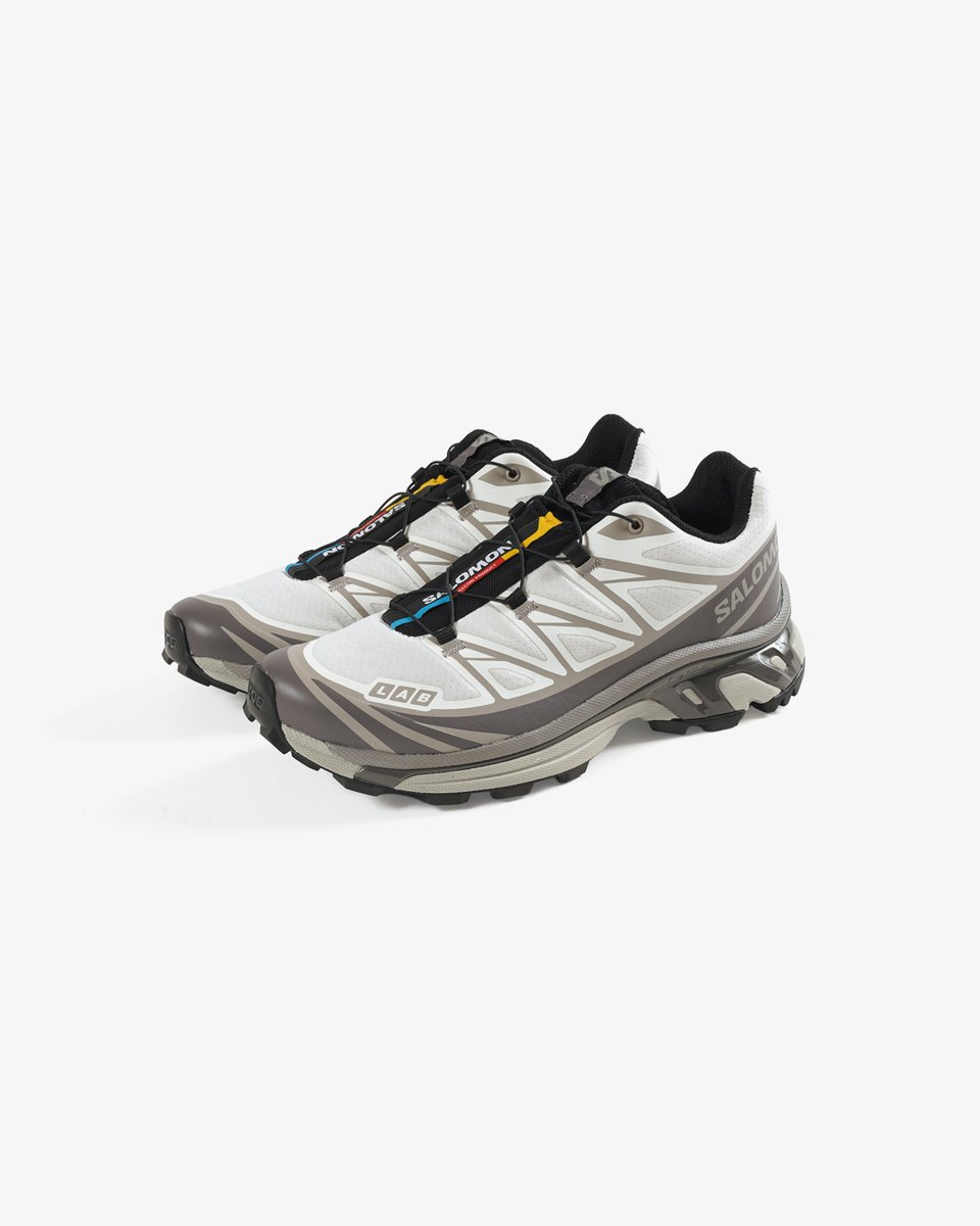 KicksLab_jp's tweet photo. 【 New Arrivals l 新入荷 】SALOMON l “XT-6” White/Excalibur/Paloma Castlerock/Footwear Silver/Vanilla Ice l Available on the in Store and Online Store. #KICKSLAB #キックスラボ

商品詳細はこちら▼
https://t.co/18XR0vpO0V https://t.co/itREHhyefk