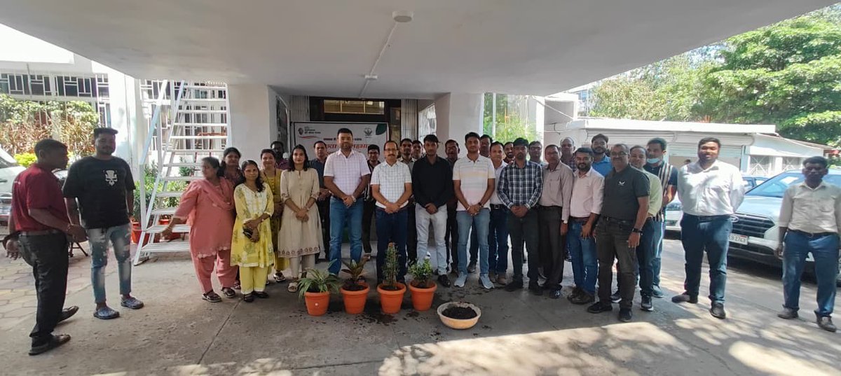 FciBhopal's tweet photo. स्वच्छता ही सेवा 2026 अभियान के अंतर्गत दिनांक 30-09-2026 को  "एक पेड़  माँ के नाम"  कार्यक्रम के अंतर्गत क्षेत्रीय कार्यालय भोपाल परिसर में पौधारोपण किया गया https://t.co/YIEvOLCt6f