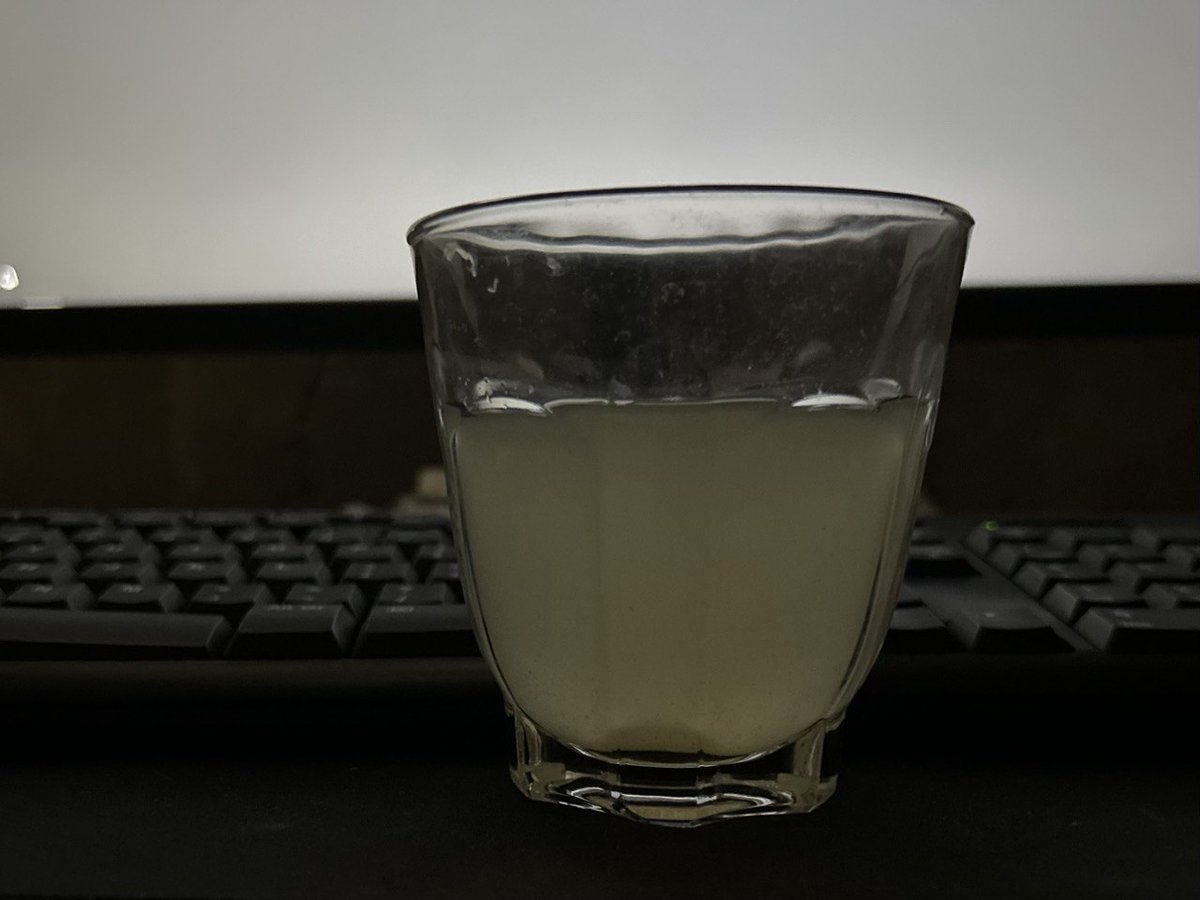 niraj_patel_ec's tweet photo. keyboard. screen. and that one drink that keeps me going.
work mode: on

#WorkMode #aesthetic https://t.co/D7UX45m3zp