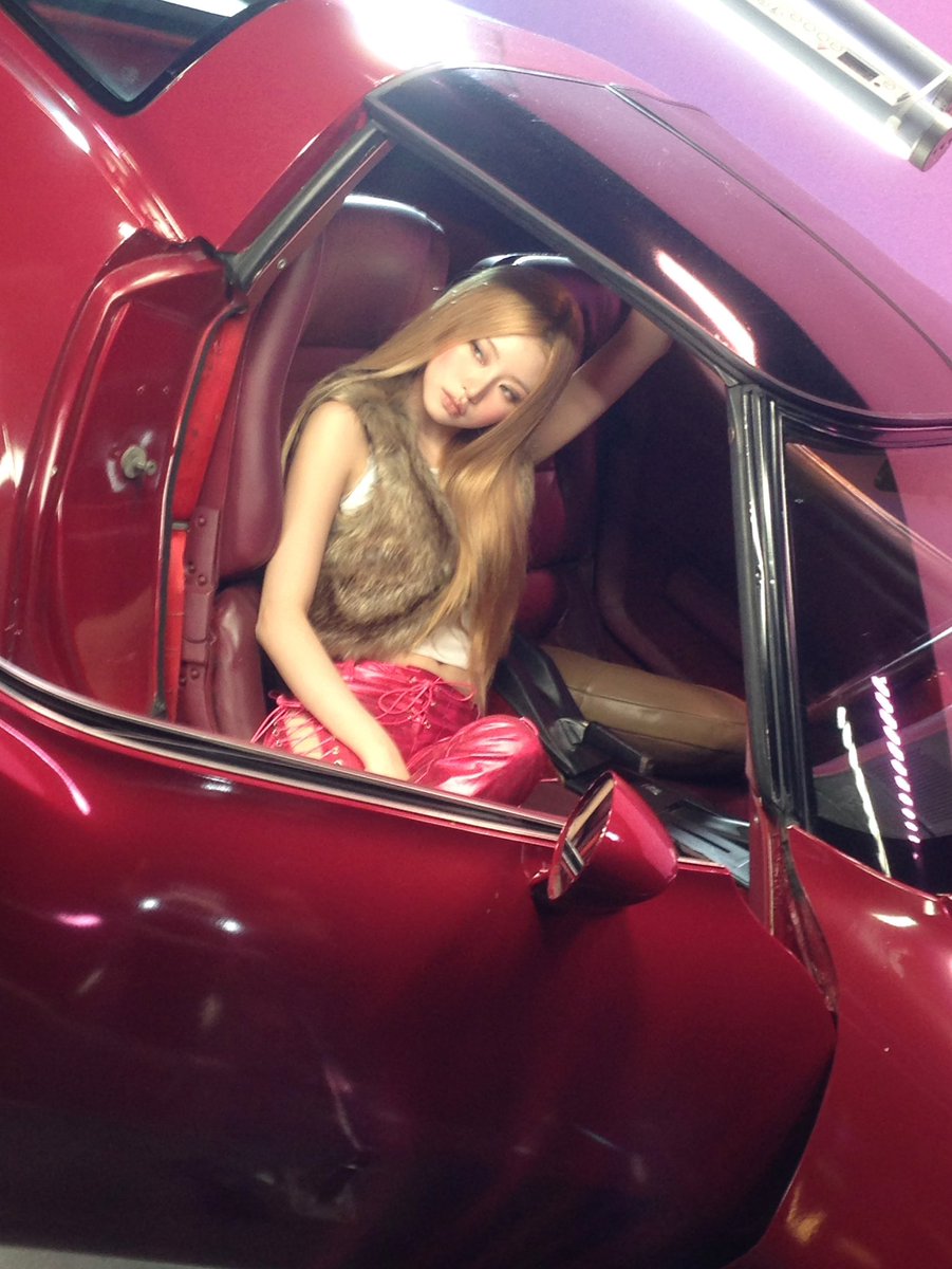 haummiii's tweet photo. 261009 키키 인스타 #하음 https://t.co/S6ilsI9ki4