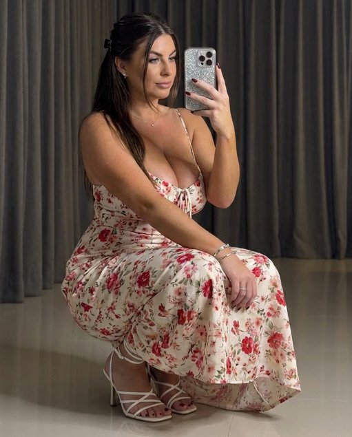 Amandafrews's tweet photo. Guess my age ... https://t.co/694TSrOWm6