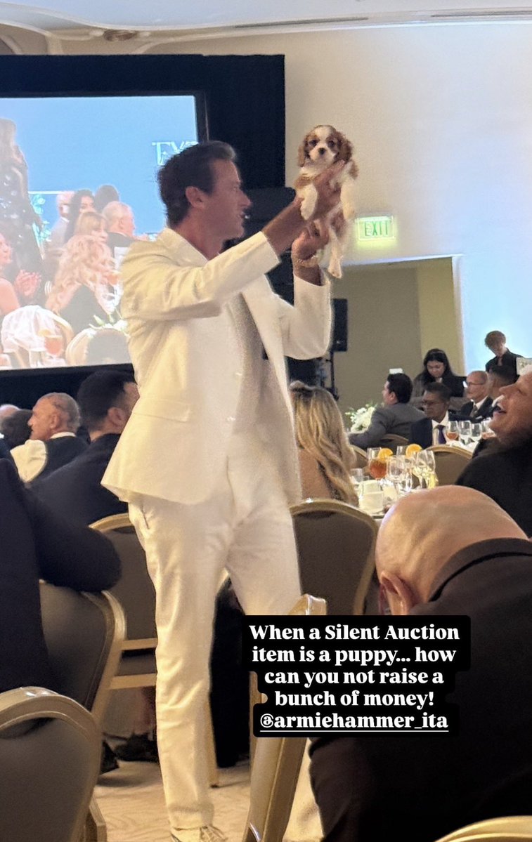choupistick's tweet photo. Who hasn't dreamed of being a tiny furry creature in the arms of an immaculate giant?
Insane 🥵🔥
#ArmieHammer at the LA Dream Center auction last night https://t.co/5GXvojdMqB