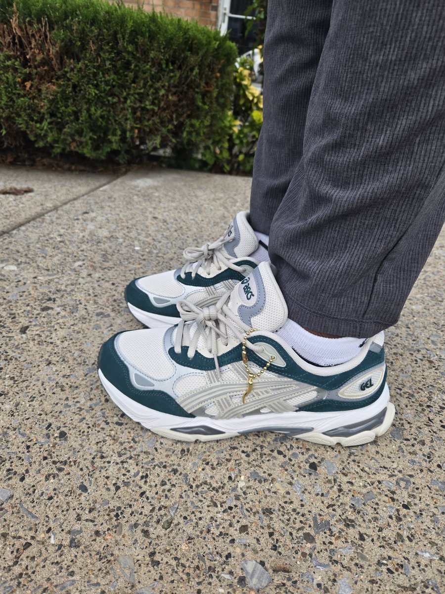 trudyspeaks's tweet photo. S/O to @LapstoneHammer for the invoice π«‘
οΏ½οΏ½οΏ½: Asics Gel-NYC 2.0 'GEL-PHL'
π§¦: Asics
#kotd #Asics #asicsonly #asicssociety #asicsgelkayanogelnyc #lapstoneandhammer https://t.co/T6rCRvJDGm