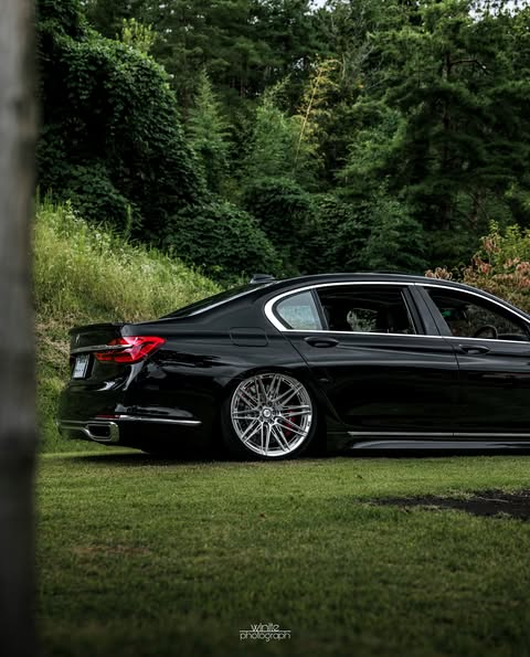 omeLuxe's tweet photo. BMW Alpina B7 https://t.co/Bzaaxey7Lt