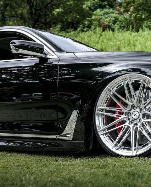 omeLuxe's tweet photo. BMW Alpina B7 https://t.co/Bzaaxey7Lt