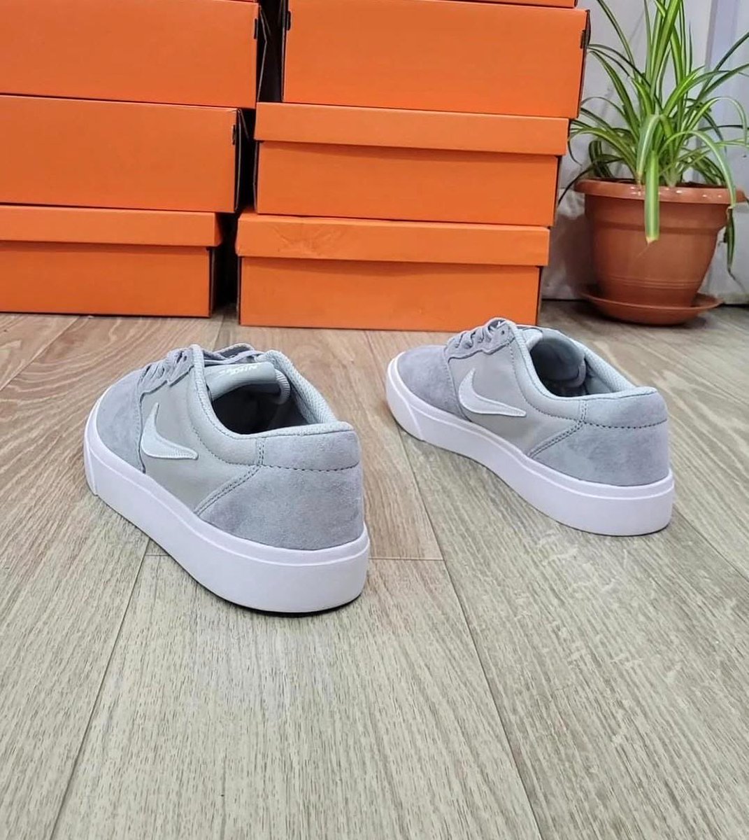 _NairobiSneaker's tweet photo. No way you missing this pair weekly rotation!

💰KSH 3500
✨Size 40,41,42,43,44,45-limited pairs
📞https://t.co/NRwKA5ha5J

📍Philadelphia House, 5th Floor, Shop 522 ||Tom mboya St || Next to AFYA CENTER https://t.co/R0TBlwqmu9