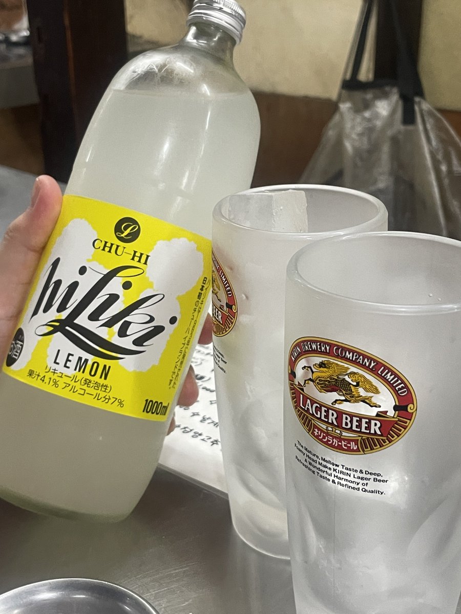 sadatea's tweet photo. 気にはなってたけど入りづらい韓国料理屋さんに入ったら、鶴橋よりも生野よりも新大久保よりも韓国だったw https://t.co/7l1K5rPUId