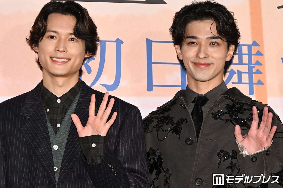 modelpress's tweet photo. SixTONES松村北斗、横浜流星に鍼を紹介📝
「流星くんが甘えてくれて」
https://t.co/o68NIrQlaO

横浜は松村について「いい雰囲気を持っていてくれるから、話しかけやすかった」と撮影を回顧。藤井道人監督からも「流星がこんなに現場で話しているのを見たことがない」と驚かれたことを明かし「なんなんでしょうね」と首をかしげる。これに、松村は「やっぱり、頭が痛い日に鍼を紹介したからじゃないですか？」と切り出し「流星くんが甘えてくれて。『北斗くん、すごく頭が痛くて。いい鍼知らない？』って」と撮影中のやり取りを告白した。

🎞️「汝、星のごとく」初日舞台挨拶