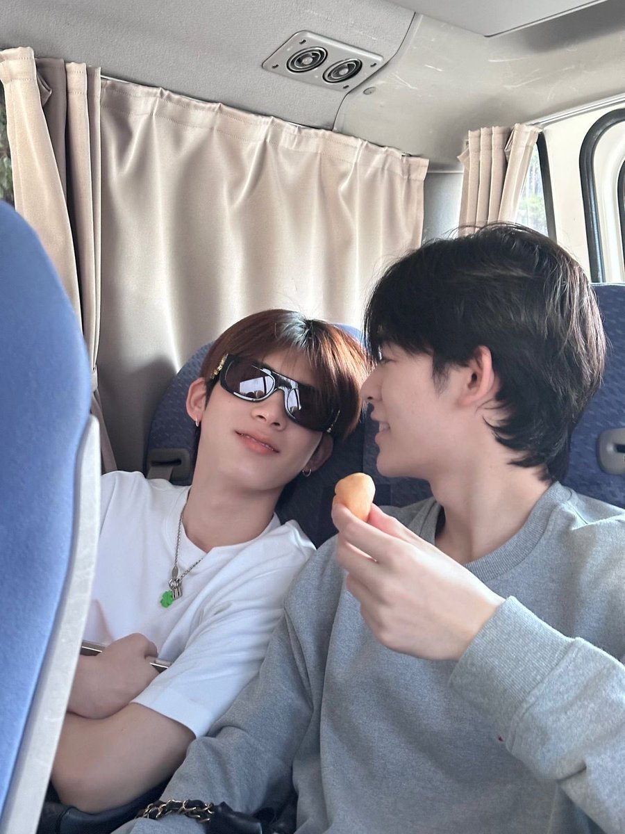 angelpiiip's tweet photo. happiness looks so good on you por 🤍ྀི https://t.co/0OYKd1OVw1