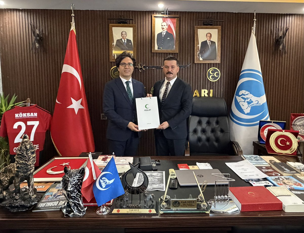cenkgece's tweet photo. Genel Başkanımız Sayın Ahmet Yiğit Yıldırım’ın öncülüğünde, bağımlılıkla mücadele kapsamında yürütülen iş birliği çalışmaları doğrultusunda Gaziantep Üniversitesi Sağlık Bilimleri Dekanımız Yeşilay Şube Başkanımız Sayın Prof. Dr. Haluk Şen ve kıymetli yönetimini Ülkü Ocakları Gaziantep İl Başkanlığımızda misafir ettik.

Nazik ziyaretleri için kendilerine teşekkür ediyor; Türk gençliğini her türlü bağımlılıktan korumak ve sağlıklı nesiller yetiştirmek adına iş birliğimizin hayırlara vesile olmasını diliyoruz. 🇹🇷
@ayyildirim1