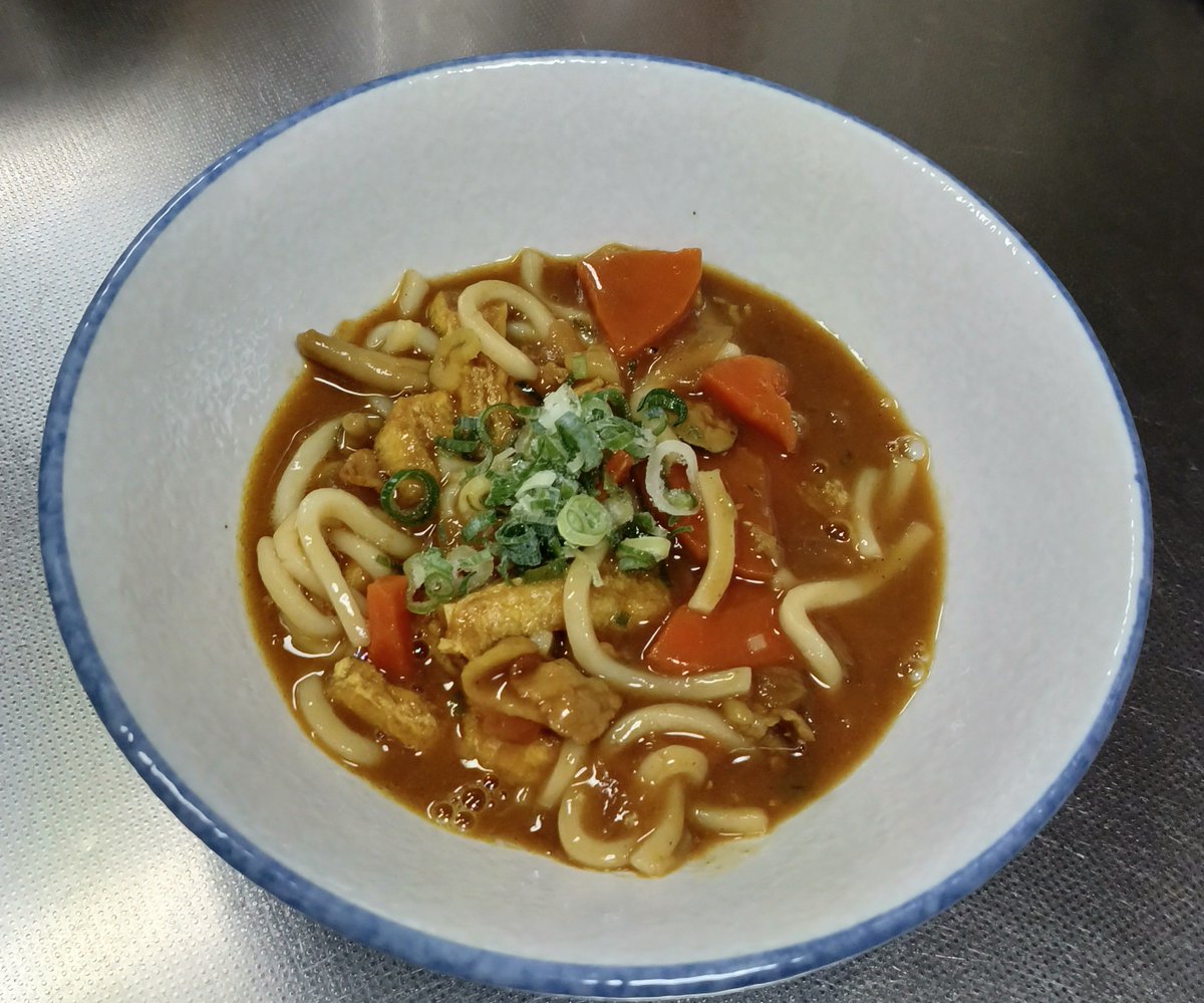 iruka1003's tweet photo. 唐揚げ(2026/10/9)

カレーうどん母に持参🚗
今日は、母の病院の付き添い
チョコで晩酌🏠️😳🍶

#おうちご飯 https://t.co/qFN3zWIaFp