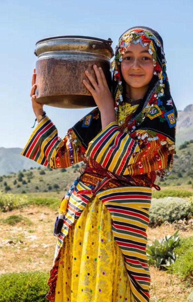 thatEMMANUEL's tweet photo. Not costumes. A Turkish wedding.
Coin crowns, red dress, a dagger at the sash. In Anatolia the bride wore her gold on her head — only for kına gecesi, the henna night before the düğün. Four faces. One night.
#KınaGecesi #TurkishWedding #HennaNight https://t.co/HTmaVsT1Vv