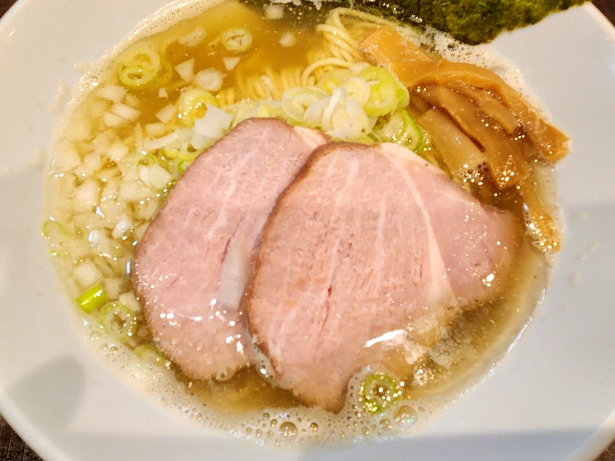 menyaryu's tweet photo. こんばんは。
塩煮干しそばは来週月曜までの予定です。
明日はイカスミつけめんやります。
炙りウデチャー丼も月曜までです。
よろしくお願いします。 https://t.co/l0VXoT8MzS