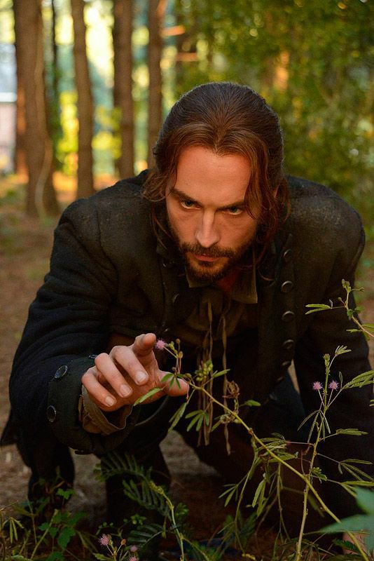 SouthernPamela's tweet photo. #MisonFingersFriday #TomMison @littlione @virtue2 @GoldCntry_Laura @GloGruffudd @hoggard_sharon Good morning girls , cloudy , breezy &amp; cooler , 78° . Wishing you all a fabulous Friday &amp; a wonderful weekend  !! https://t.co/dqCqwu3yiQ