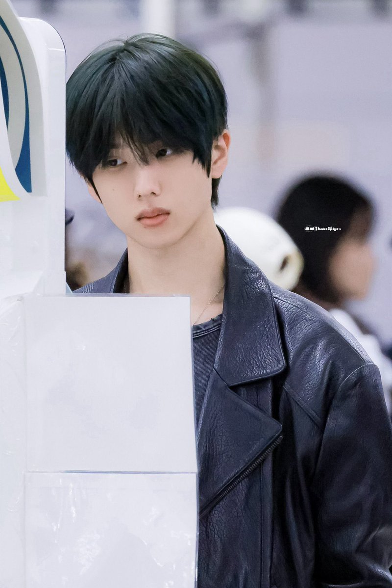 Haec0_'s tweet photo. 아
어떡해 부리 대박 무거울 거 같애
귀여워.. https://t.co/0XY7GFO87T