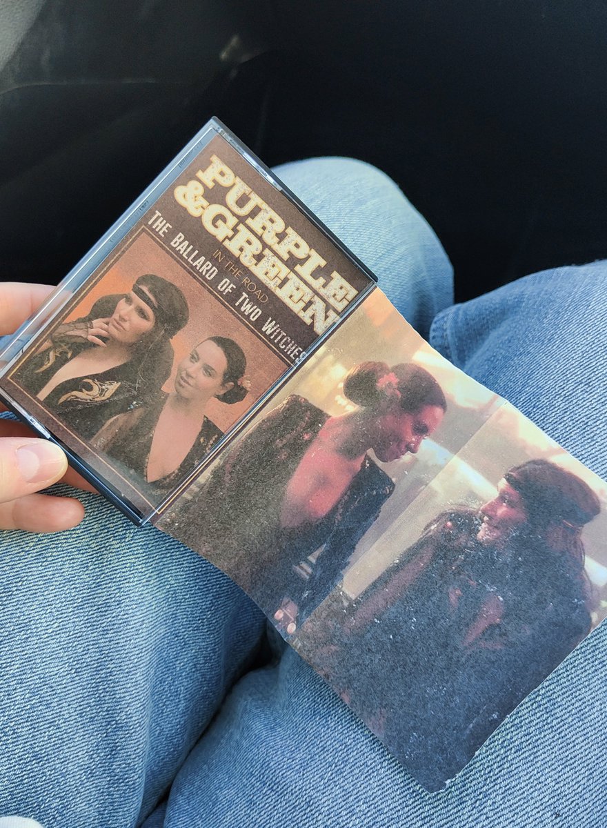 evgar_'s tweet photo. THE CASSETTE MY FRIEND MADE FOR MY BIRTHDAY 😭!!!!!! https://t.co/taGuSVWApL