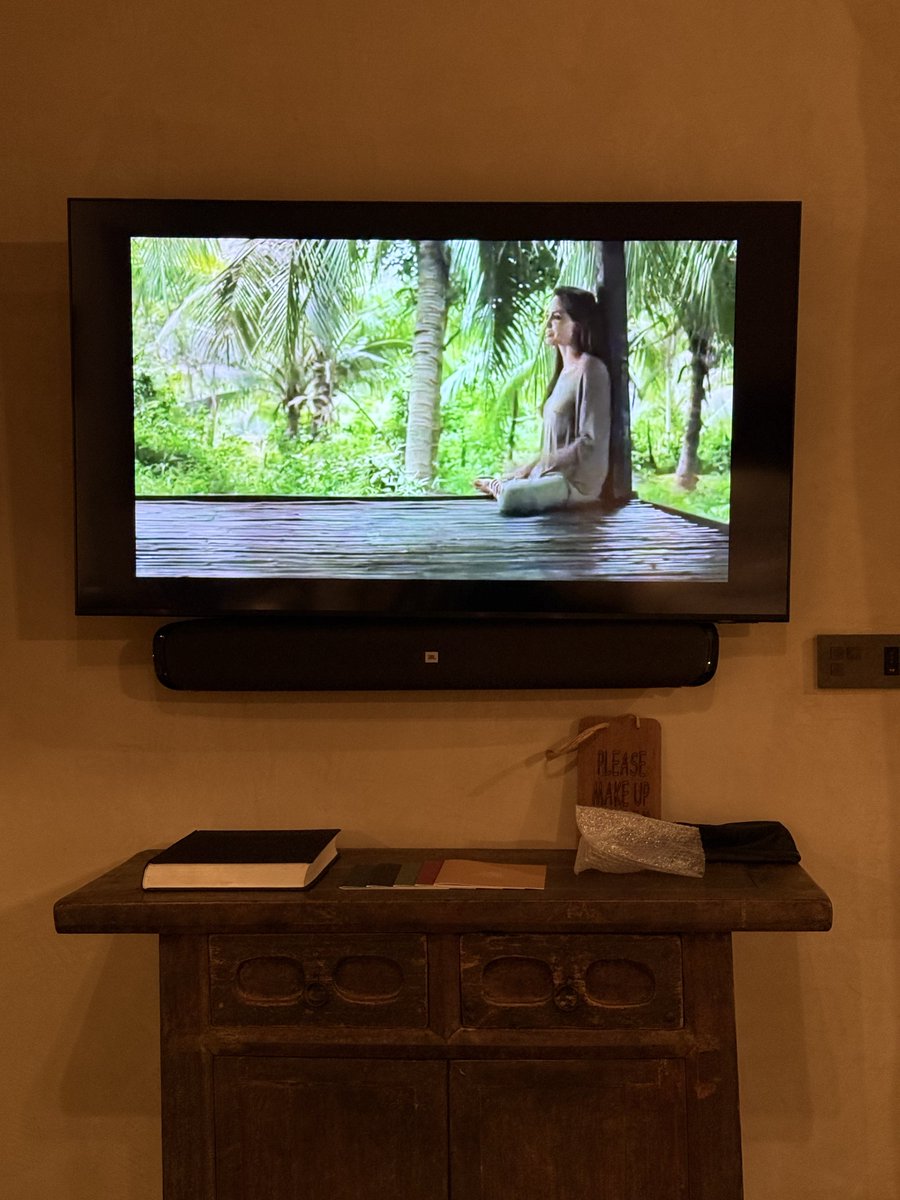 HanMu604's tweet photo. Checked into her fave hotel in Siem Reap. no Angie sightings obviously🤣but hey at least I get to stay where she stays lol https://t.co/PKAI8I1twb