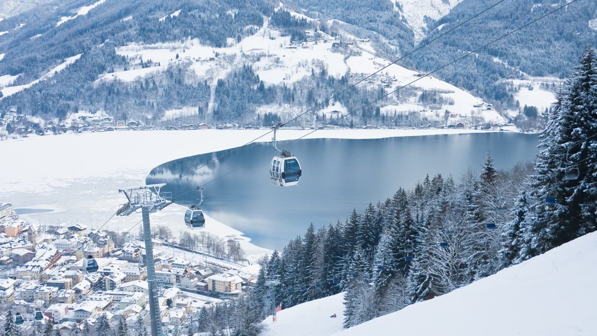 Must_Visit_Net's tweet photo. 50 best ski resorts in Europe
Today we present    #35  Zell am See, Austria 🇦🇹 in our daily selection of the 50 Best Ski Resorts in Europe, chosen based on three key criteria:
🎿 The best-groomed slopes
🎉 Great entertainment and nightlife
🏔️ Breathtaking views from the ski slopes
#35
Zell am See (Schmittenhöhe) 👉 Alpine Paradise with a Casino Twist
Nestled in the Austrian Alps, Zell am See offers a rare combination of top-tier skiing, dramatic lake views, and rich evening entertainment.
Why It’s Exceptional
The Schmittenhöhe ski region features 77 km of prime slopes and a direct connection via the zellamseeXpress to the massive Skicircus Saalbach Hinterglemm.
Who It’s For
 Beginners: Great dedicated learning zones at the base.
 Intermediates: Wide blue and red cruisers with spectacular panoramas of Lake Zell.
 Experts: Thrilling black slopes like the legendary Trass (70% incline) and snowparks.
Lift Infrastructure
The resort features state-of-the-art 10-person gondolas, heated chairlifts, and fast connections that keep lines minimal.
Nightlife & Casino
The party starts on the mountain at summit huts like SchnapsHans, then moves into the historic town center at lively spots like Crazy Daisy. The ultimate nightlife highlight is Casino Zell am See, located inside the iconic Grand Hotel right on the lake promenade. It offers roulette, blackjack, poker, slots, and a stylish bar with lake views.
#ZellAmSee #Schmittenhöhe #SkiAustria #ApresSki #CasinoZellAmSee #WinterVibes #AustrianAlps
50 best ski resorts in Europe
 The Must Visit Magazine 🌎
https://t.co/qO1eF1hjsd
https://t.co/SGqGhYFJwQ