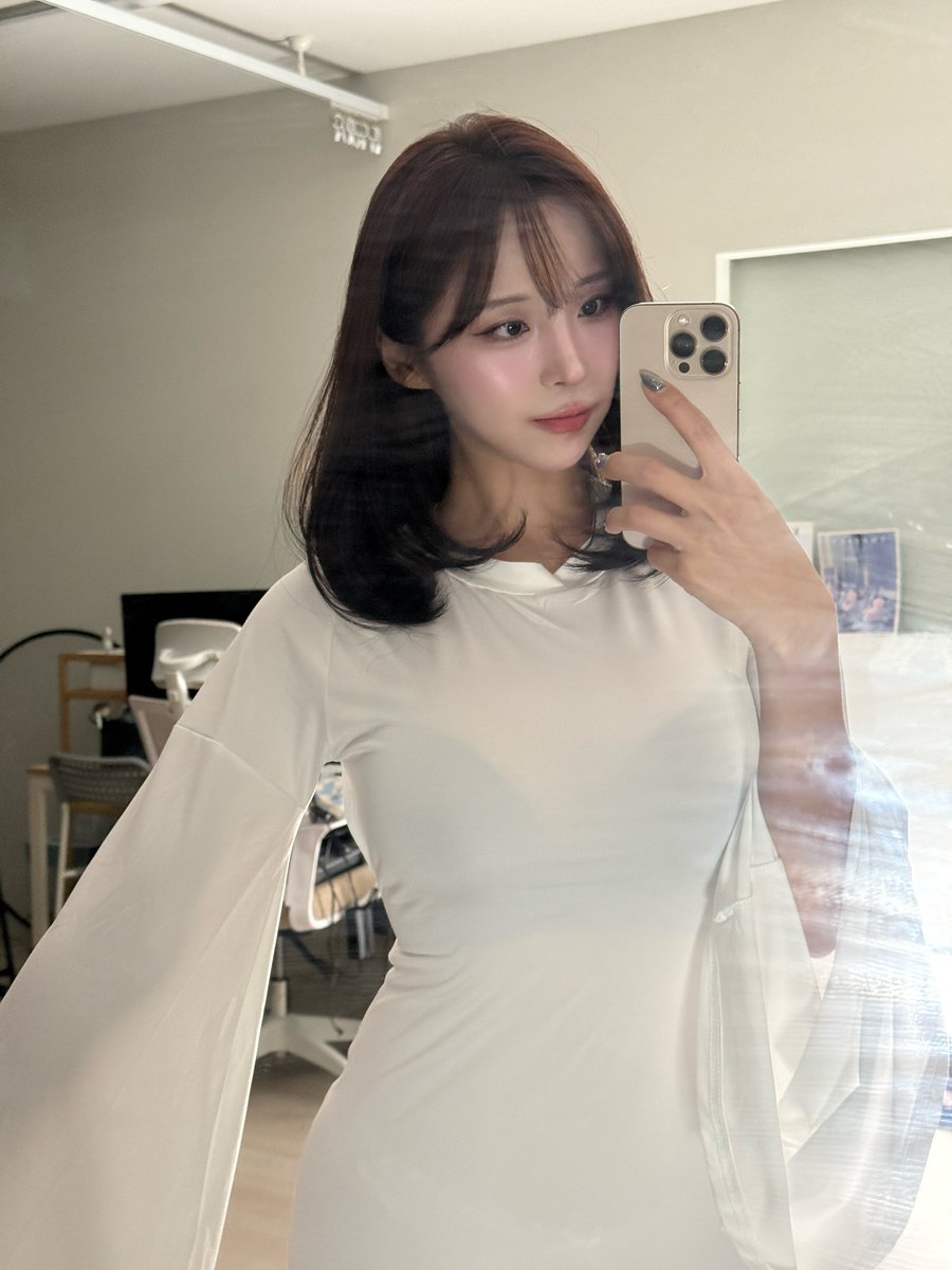 soyeon_1012's tweet photo. 👻 B컷 궁금하��� 👻
https://t.co/CKeIPZC8em
여기로 입장 !! 아무나 잘 안받아줘~🤍 https://t.co/z9GxOBt77F