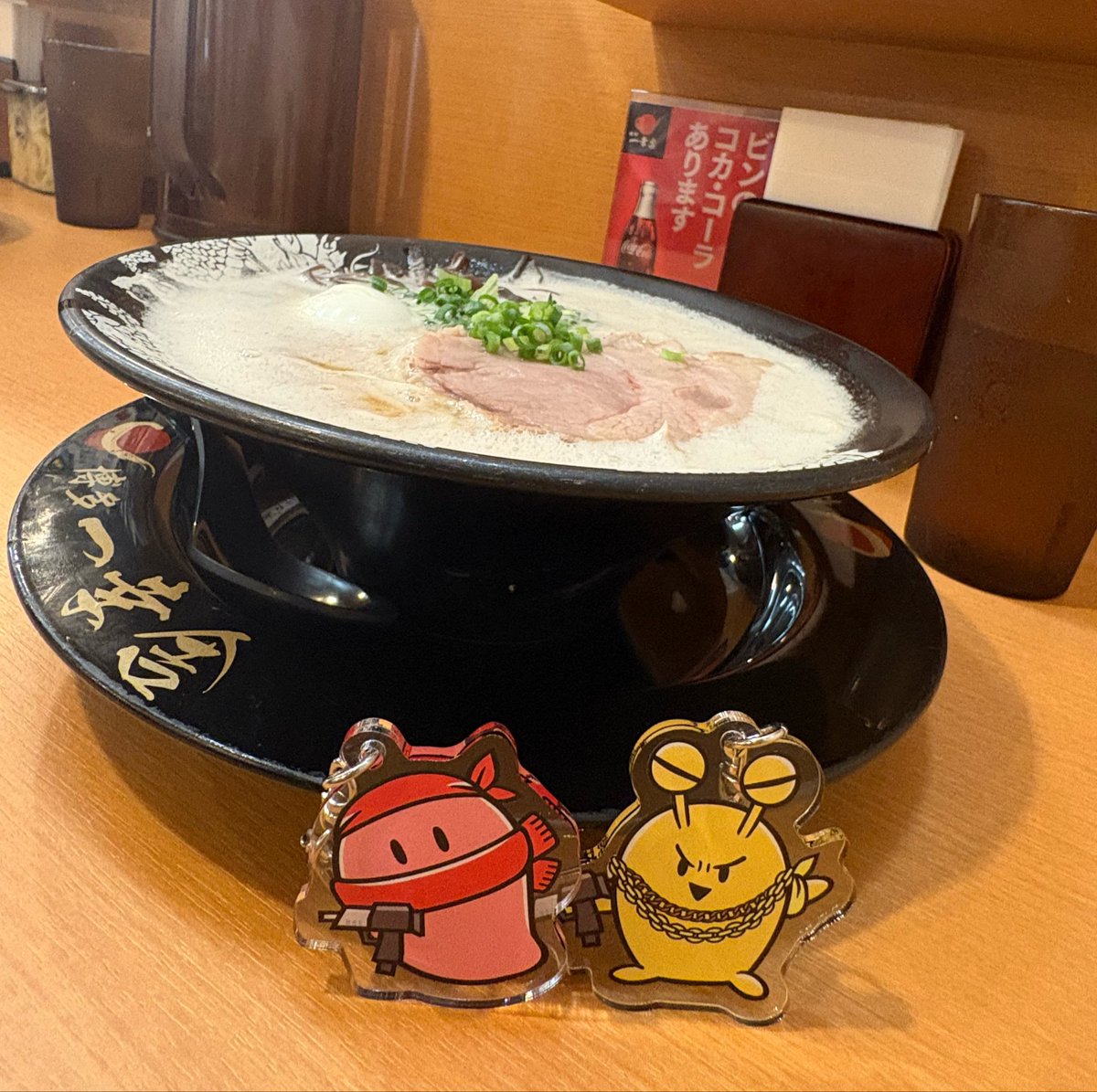 ottei___'s tweet photo. 福岡で食べてきたのだ✌️ https://t.co/qQK0OsVwOJ