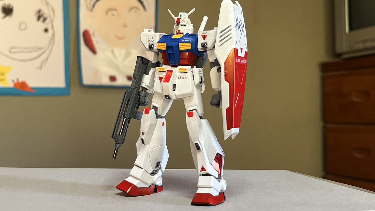 fcmpCXyhsk1RJ7p's tweet photo. ガンダムNT-1(WB隊仕様)完成。
↓にも少し写真があるのでよろしければご覧ください。

＃ガンプラ　＃HGUC https://t.co/RyzaeYrRBi