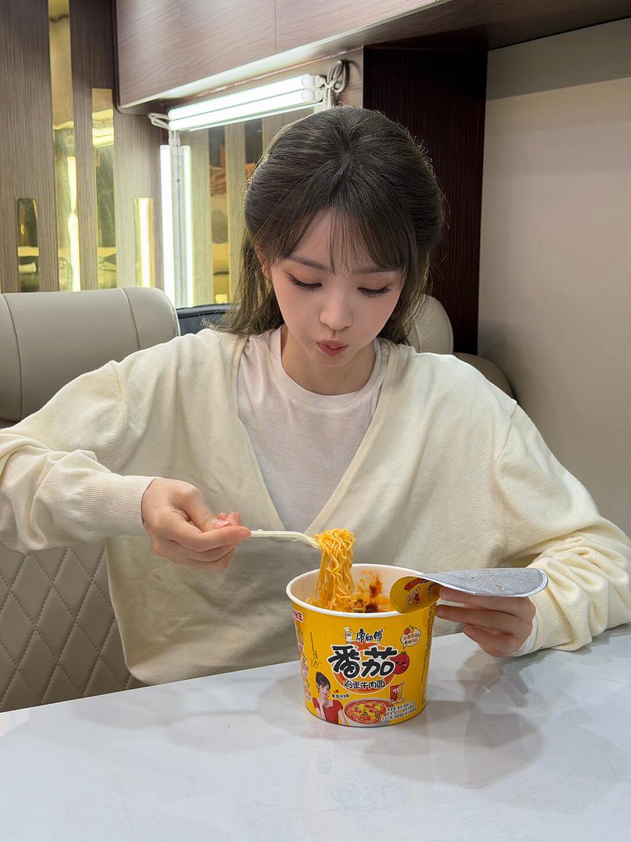 cemilaann's tweet photo. ⠀⠀⠀
吃吃吃😋
⠀⠀⠀ https://t.co/1H8OntLON3