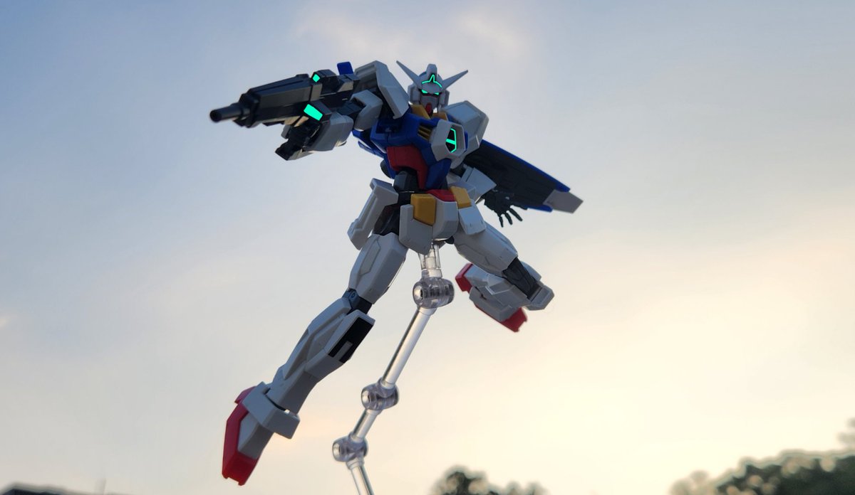 yang_12_28_'s tweet photo. 15年紀念
#ガンダムAGE15周年 https://t.co/lPsHhAb0wE