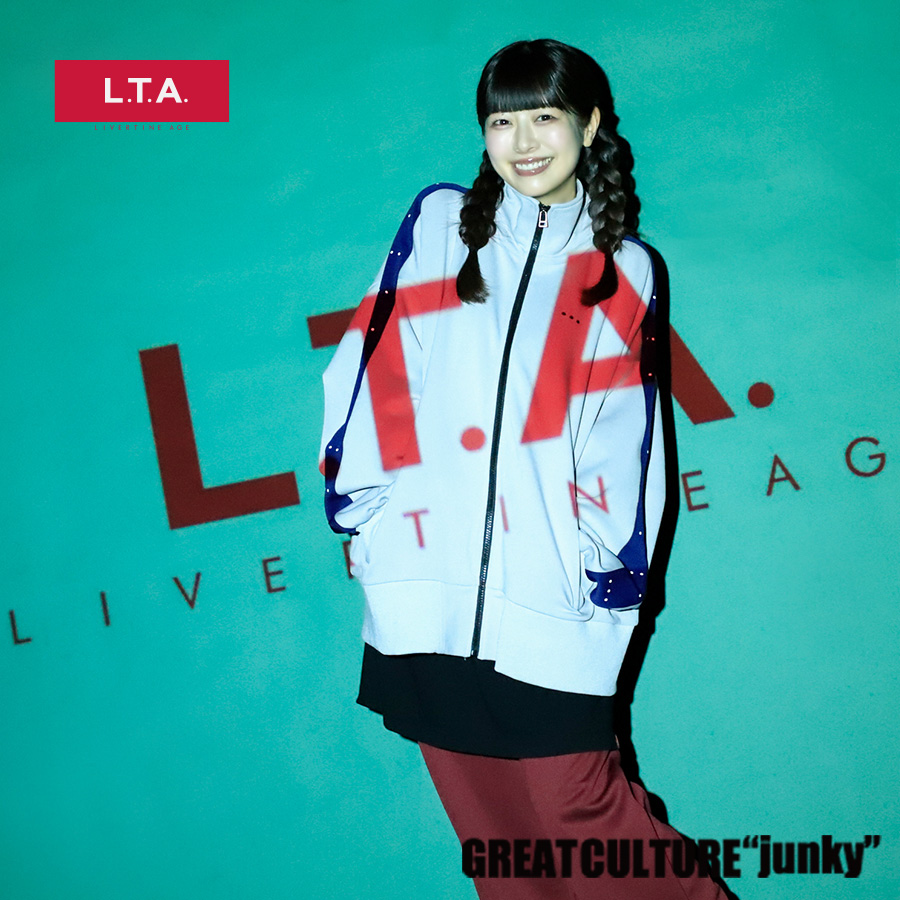 livertineage's tweet photo. #芝崎典子 さんとのコラボアイテム
記念すべき第🔟弾が受注締め切りまで【残り4日】💗

トラックジャケットは、スポーティーにもカジュアルにも楽しめるオススメアイテム⭐️

詳細・ご購入はコチラ👜
https://t.co/SEOpxZfwm0
#LIVERTINEAGE #LTA #リヴァティーンエイジ #芝崎典子  
@ShibaNori914 https://t.co/bXN0XK5Xkq