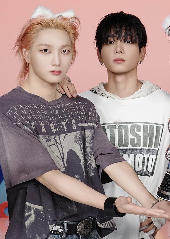 amnesiag9's tweet photo. 박성오 어깨 명쟤현꺼 ㅋㅋ https://t.co/sKOcO5LA7e