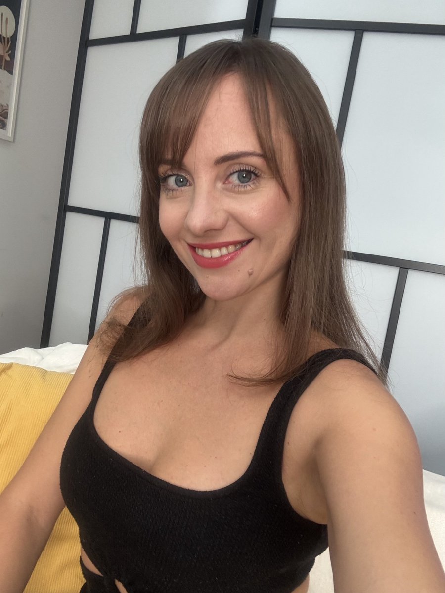 SammyPeeks's tweet photo. Hey Guys! I'm now LIVE on @Stripchat. Come play with me! 😈 #stripmenow #stripchat #stripchatlive 👉 https://t.co/t3eQtv1TrE https://t.co/wFkF0rZ5G9