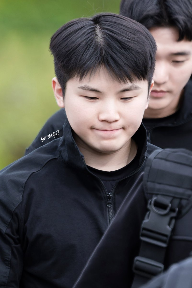 woozihao_o's tweet photo. I AM GONNA EAT YOU https://t.co/ENHqKTKvvN