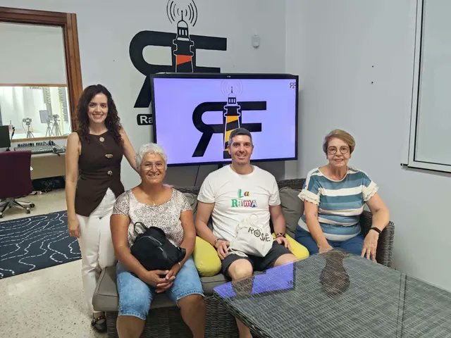 CanSaludable's tweet photo. Intervención del equipo de prevención. Concejalía de Prevención de adicciones de Gáldar.

En el programa de Radio Faro Noroeste en "En Guía, hablando de su salud" con Sinesia Medina enfermera del centro de salud de Guía para hablar del Taller Mente en Acción. https://t.co/Wbtw6QXZ7E