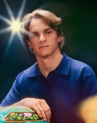 oscgoat's tweet photo. The time with the hair is so so limited but it was an exceptional run this time around😔 https://t.co/6lQQYZaEeP