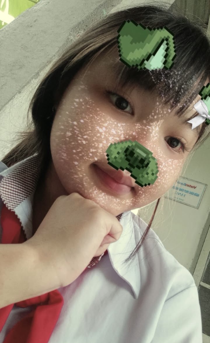 PBqg0e's tweet photo. Em cần bán album ạ https://t.co/nRq8GqN0xU