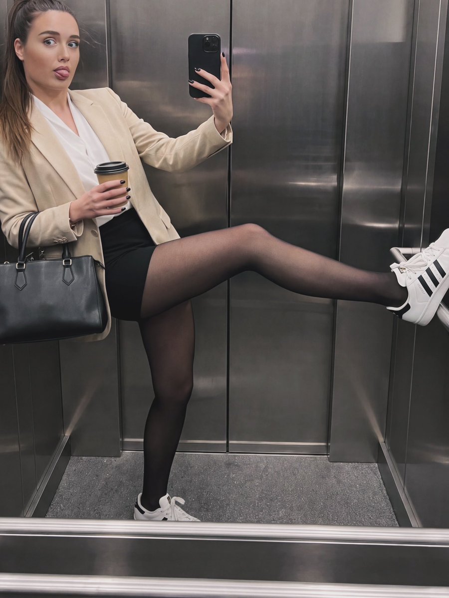 Juli_Aileen_Ber's tweet photo. Happy Friday! ☕️🖤✨
If nobody brings me coffee, I guess I’ll just have to get it myself… 😉😛 
My outfit and I are ready for the weekend! And sorry about the last picture! 😂 https://t.co/zXtt8Xxik9
