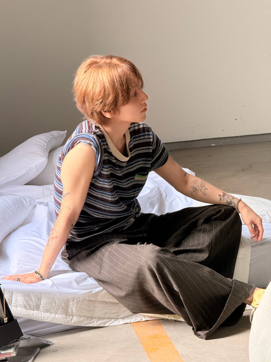 YESUNG_smtown's tweet photo. 𝗕𝗲𝗵𝗶𝗻𝗱 𝗦𝗵𝗼𝘁 📸

#예성 #YESUNG
#슈퍼주니어 #SUPERJUNIOR
#Pedazos #YESUNG_Pedazos 
#WhereWeAre https://t.co/2CSoLff0aY