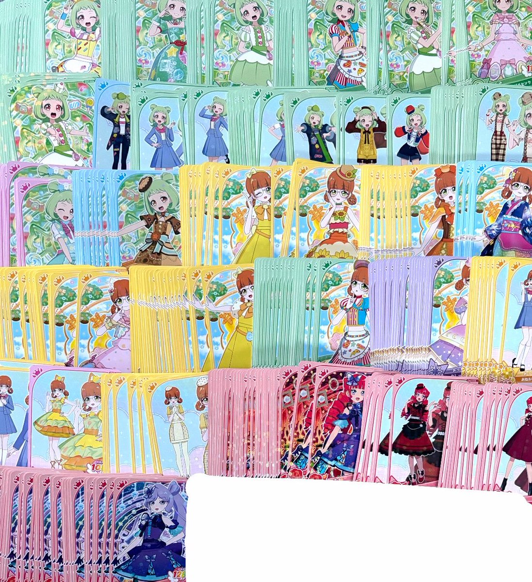 7no4m's tweet photo. アイプリ 交換 おねがいアイプリ

求 リプ欄＞同異種エマ 買取
譲 画像のもの

基本比率違い可能(画像4枚目はコラボとのみ、サンリオ厳しめ)

アイプリワールド初日手渡し
数を減らしたいため無償提供可能
➡️条件：エマいのりとカードパックの枠交換可能な方

お気軽にお声掛けください🙇‍♀️ https://t.co/3sZoB4d4yG