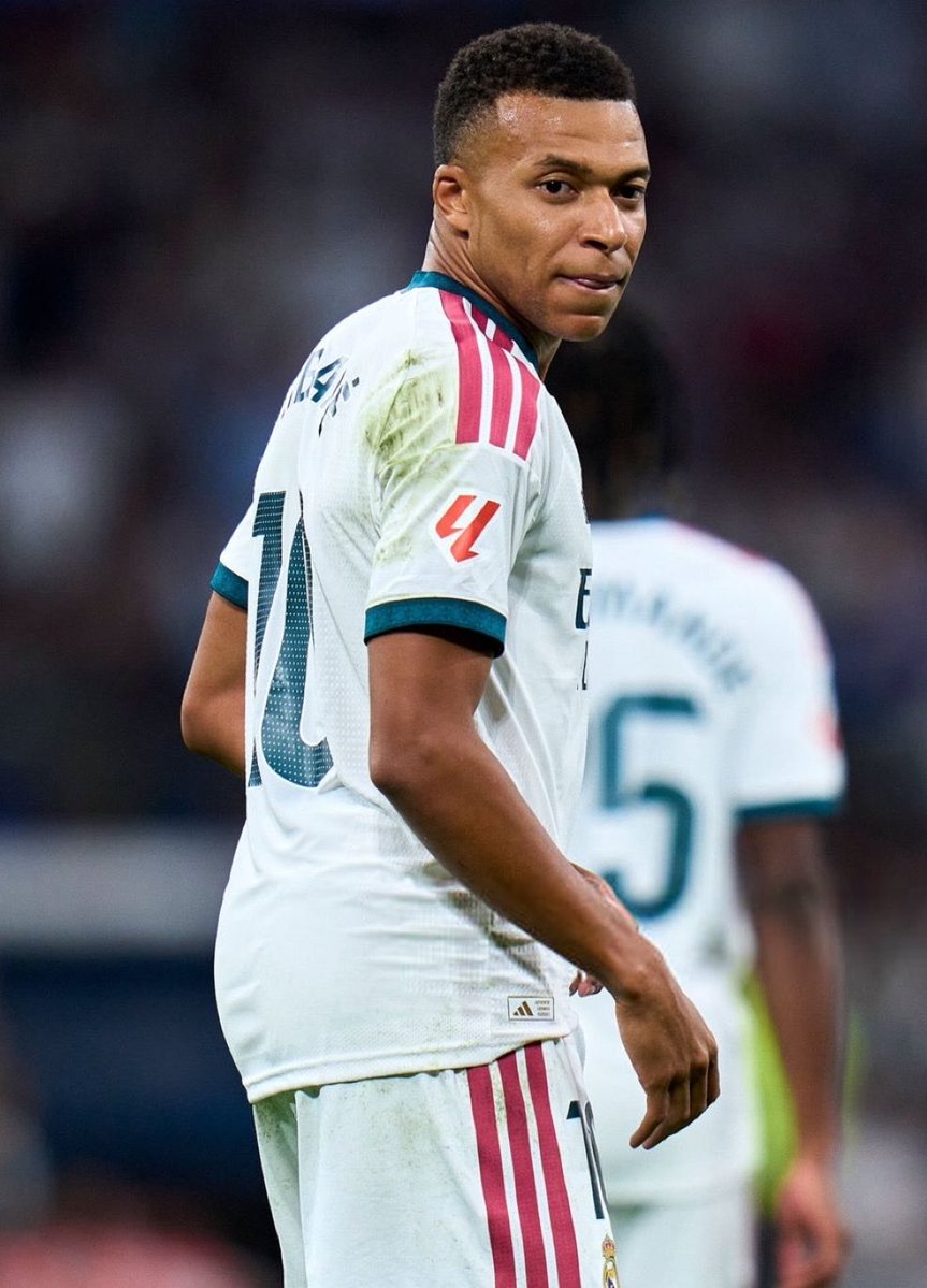 f4lzprods's tweet photo. Jardin warned us in 2017.
Emery warned us in 2018.
Tuchel warned us in 2020.
Pochettino warned us in 2022.
Galtier warned us in 2023.
Luis Enrique warned us in 2024.
Ancelotti warned us in 2025.
Arbeloa warned us in 2026.

This is a parasite, not a leader. https://t.co/bX0siHmNIS
