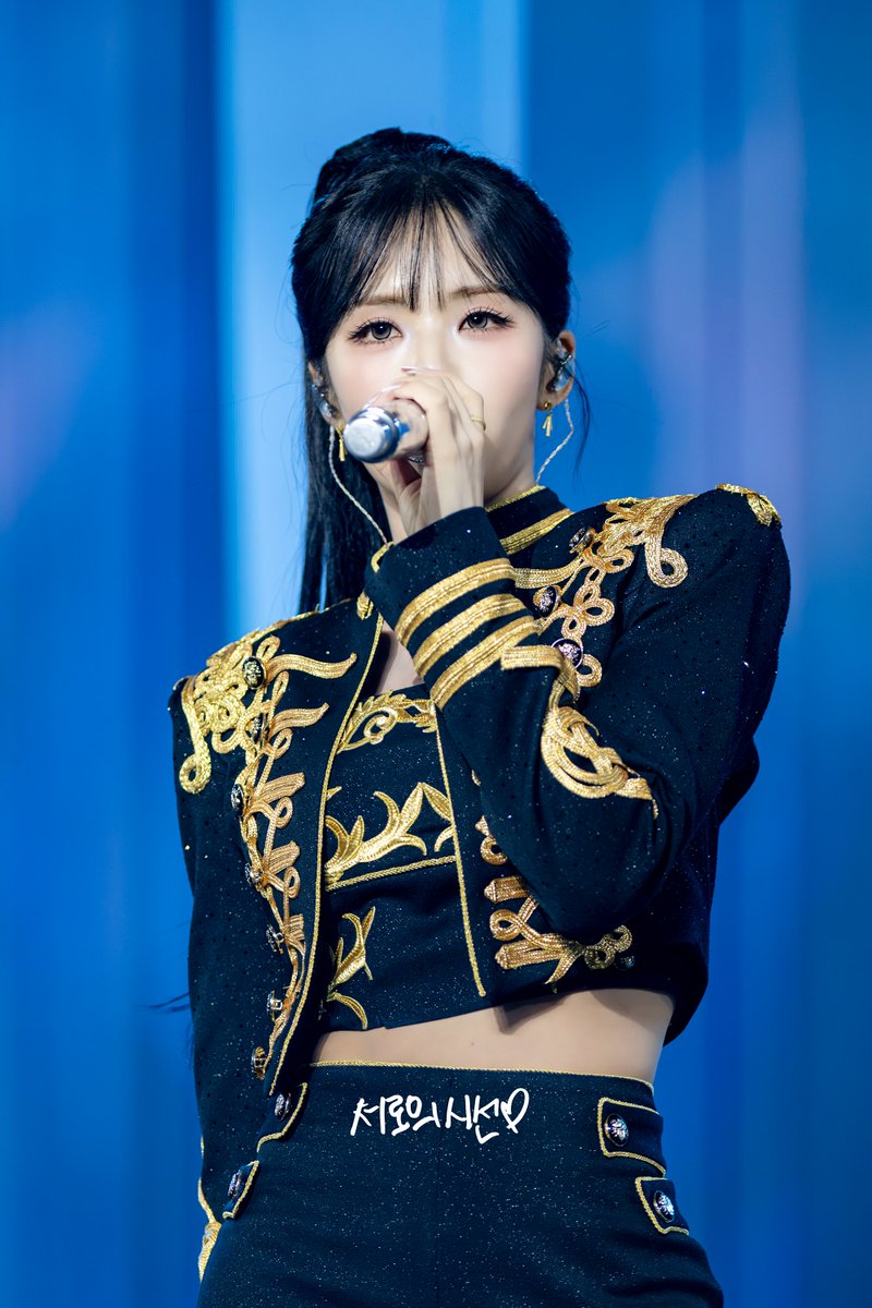 Eyes_line_9's tweet photo. 20260904 고려대 화정체육관
Tomorrow Glow, Day 1 🫐

#프로미스나인 #fromis_9
#박지원 #ParkJiwon #Jiwon https://t.co/ijW28nMiz5