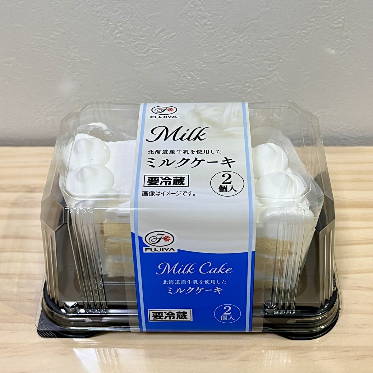 amaikeikiss's tweet photo. 「おい誰だ！苺だけ食ったの！」
と、ショートケーキ好きなお父さんがキレ散らかしそうなこちらのケーキ…確かに！シンプルで美味しいのだが、ひと口目から最後まで尋常じゃないくらいに苺を欲するやつ https://t.co/o9wLh5z1UE