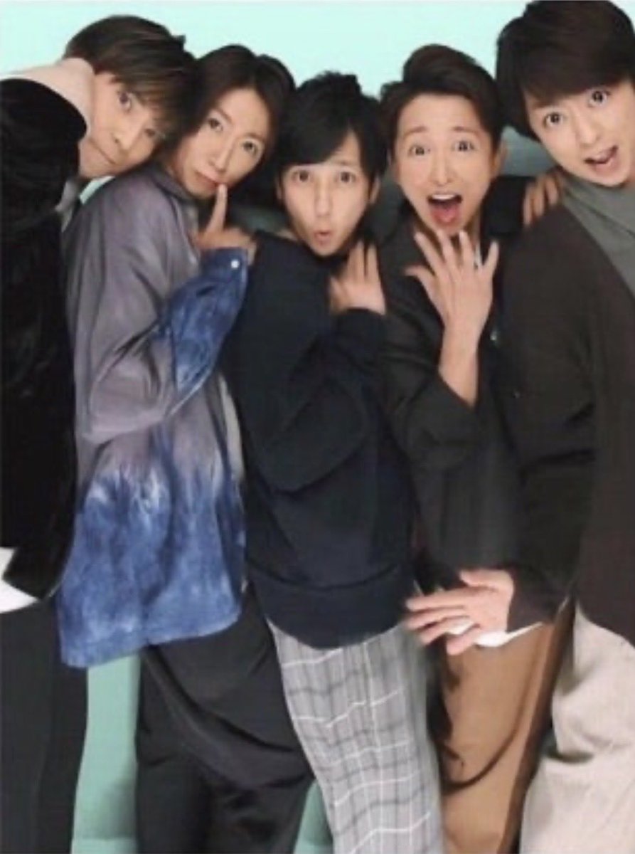1126_0617skS's tweet photo. やっぱ平成のプリクラブームとともに
青春を駆け抜けてきた嵐は
プリクラの写り方熟知してるよな https://t.co/9nnusACSvN