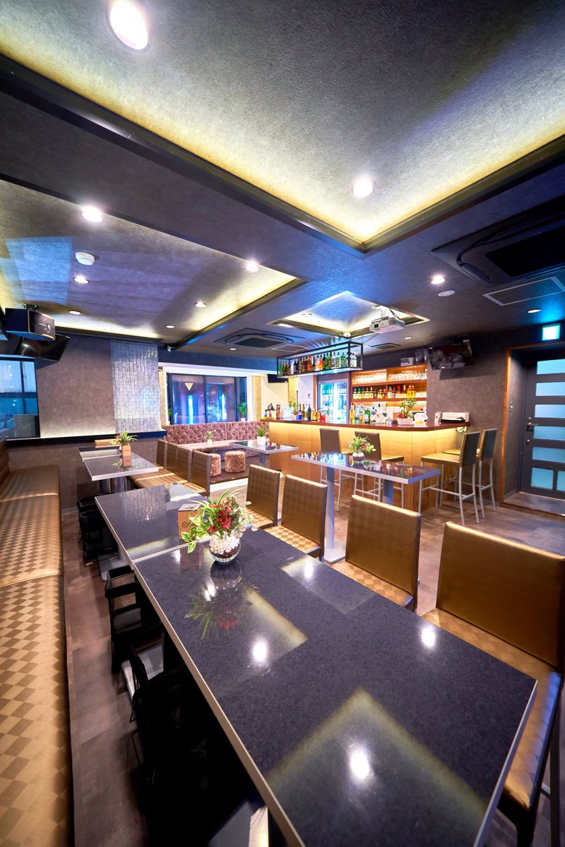 lip_bar's tweet photo. 🌜️【22：00～限定！朝まで2次会貸切プラン】
⏰️最大6H飲み放題＆スナック盛・デザート付
🎤カラオケ＆ダーツ付

🎪URL
https://t.co/mWOB2whF59

#恵比寿カラオケ個室 #KARAOKE #恵比寿ダーツバー #恵比寿貸切 #恵比寿パーティールーム #恵比寿女子会 #ebisu #恵比寿個室 #恵比寿宴会 https://t.co/rwg3JSWv1K