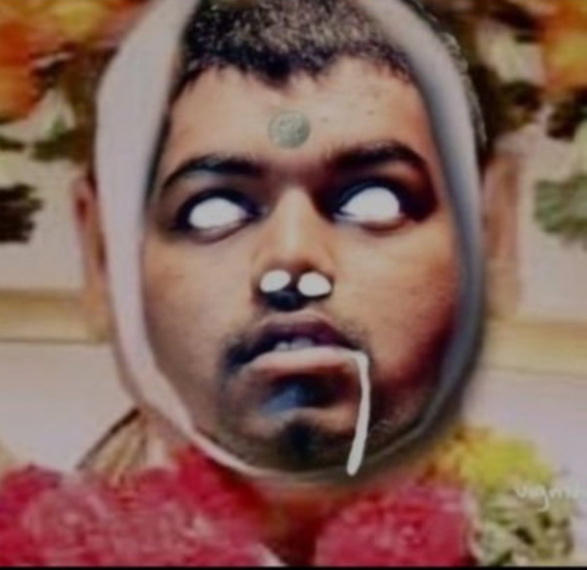 ratchasanVickky's tweet photo. @Aadarsh6238 vera orutar mariyadhaiya ketarnu delete panen  ... nii idha vachiko daw edapadi kite mandi pota tevuduya paya rasiga 😂😂😂 rajini poole uumbee valandha family daw amma appa paiye moon peru😂💉 https://t.co/eNq7dU8X5R