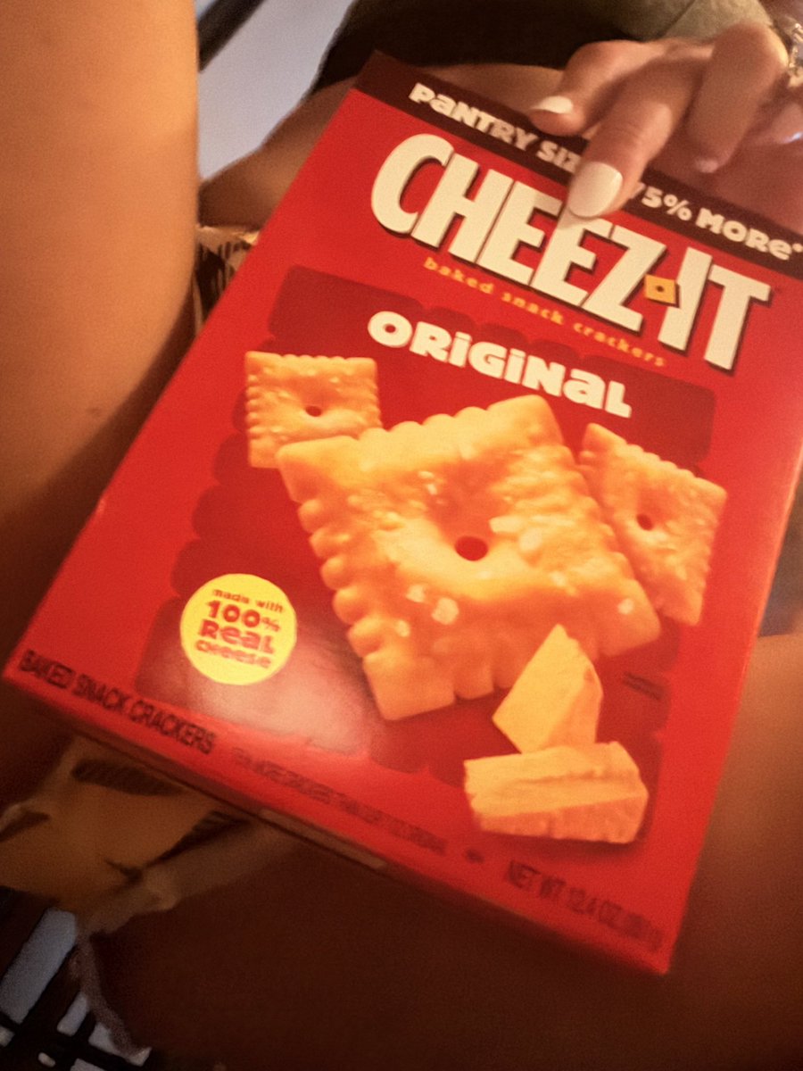 WPMK_69666's tweet photo. Late night snack https://t.co/KANaL6LnyX