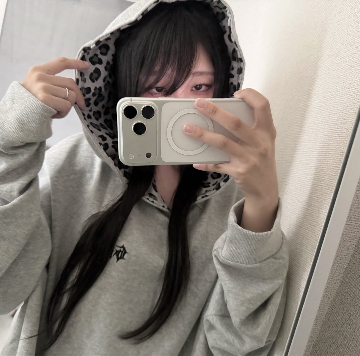 eyeshiny_gibous's tweet photo. グレーも可愛いよჱ̒˶ｰ̀֊ｰ́ ) https://t.co/5LI7FjmhxX